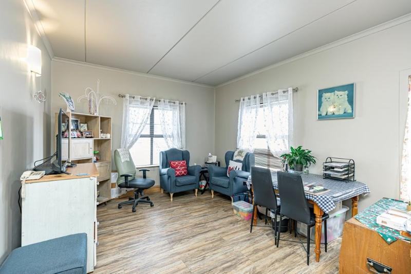1 Bedroom Property for Sale in Bellair Western Cape